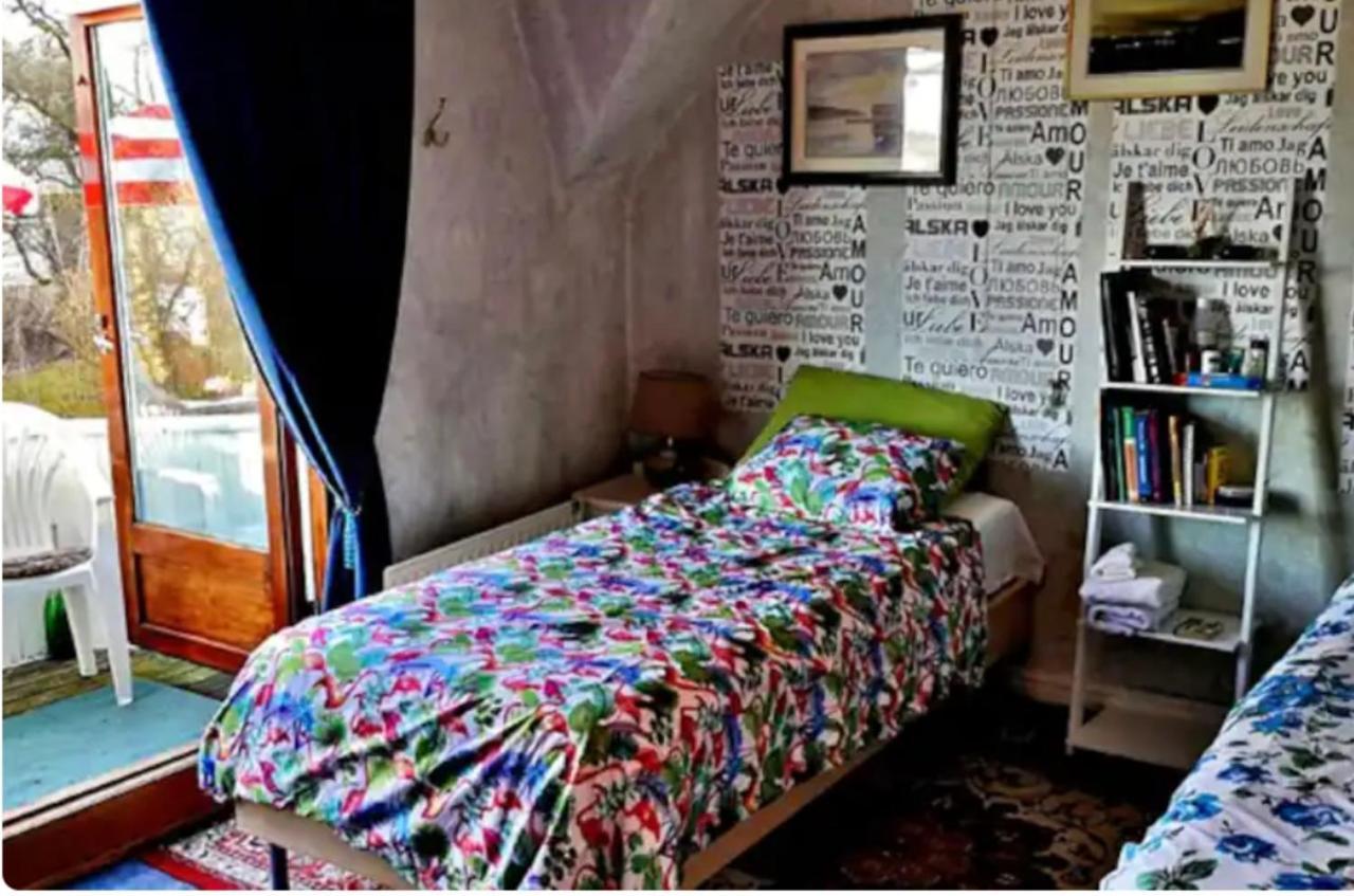 Nahlboms Apartment Санефьор Екстериор снимка